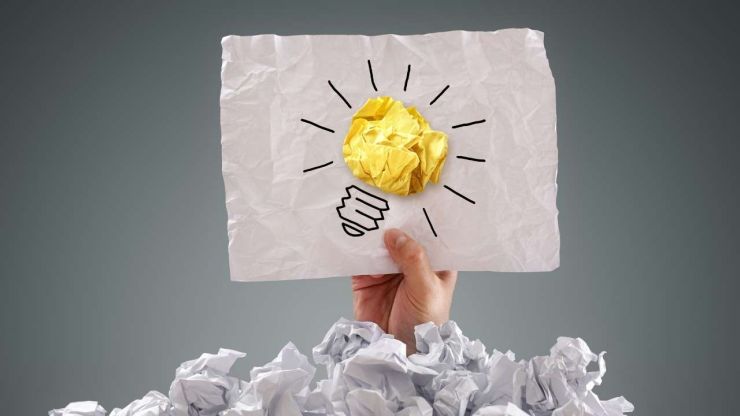 Kredīts jaunam uzņēmumam dod iespēju piepildīt savu biznesa ideju: lampiņa no papīra