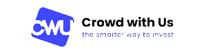 Логотип Crowdwithus.london черными буквами, а впереди надпись «CWU» белыми буквами в синем четырехугольнике